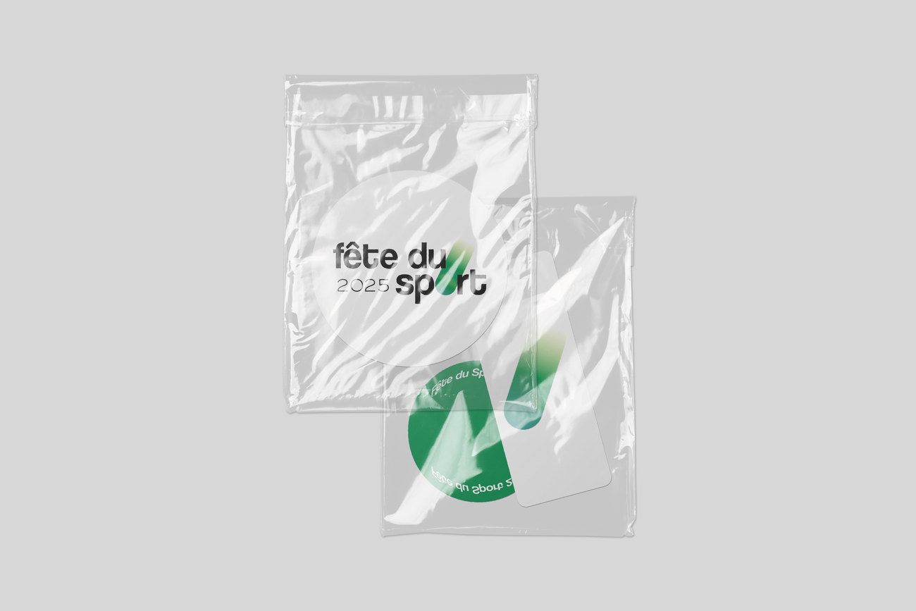 Des stickers au logo Fête du sport